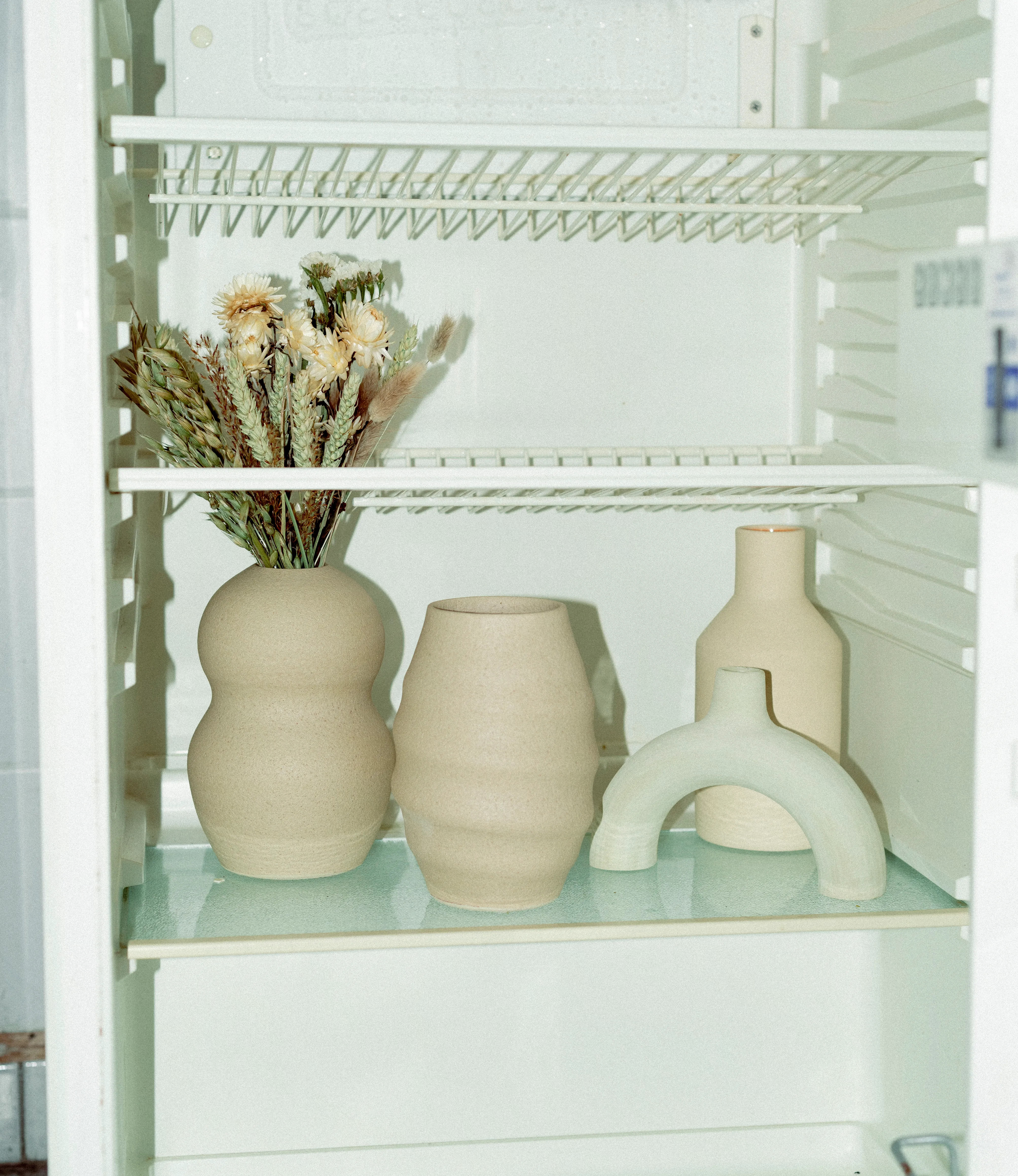 Wave Magazine Holder - Inakono
